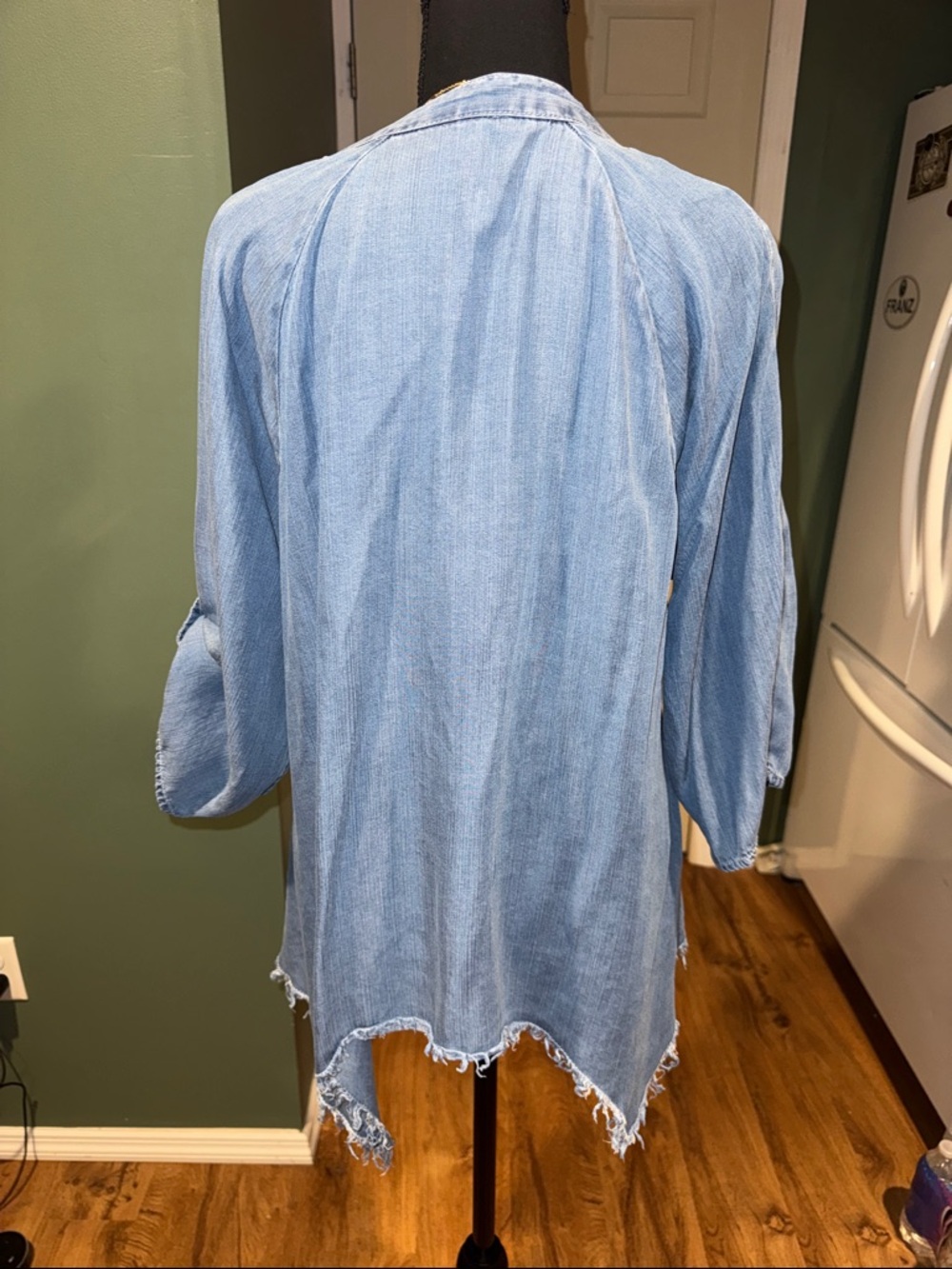 Light Blue Denim-Style Button Front Women's Tunic Sz L - Picture 3 of 7